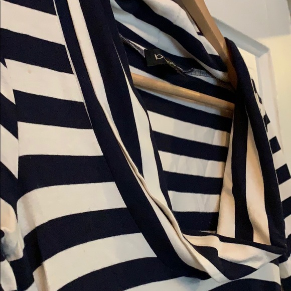 Bebe casual navy: white striped top. Cowl neck xs - Picture 6 of 6